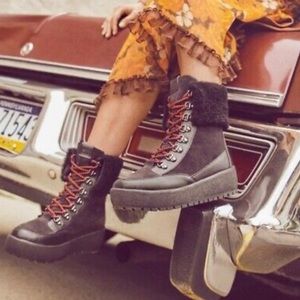 Coach G2857 Tyler Fold-over Shearling Boots In Black Size 8